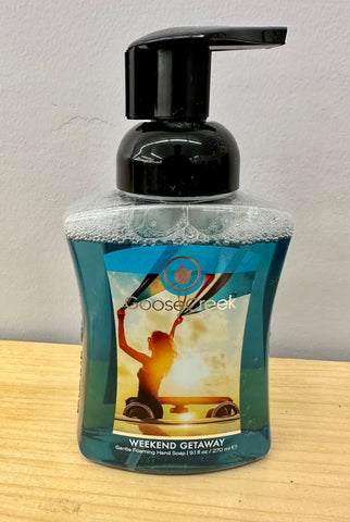 Weekend Getaway Lush Foaming Handsoap