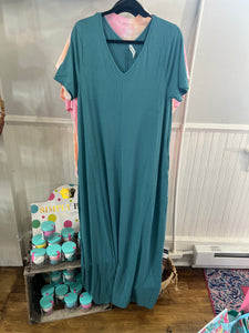 V Neck Maxi Dress w side pockets