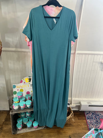 V Neck Maxi Dress w side pockets