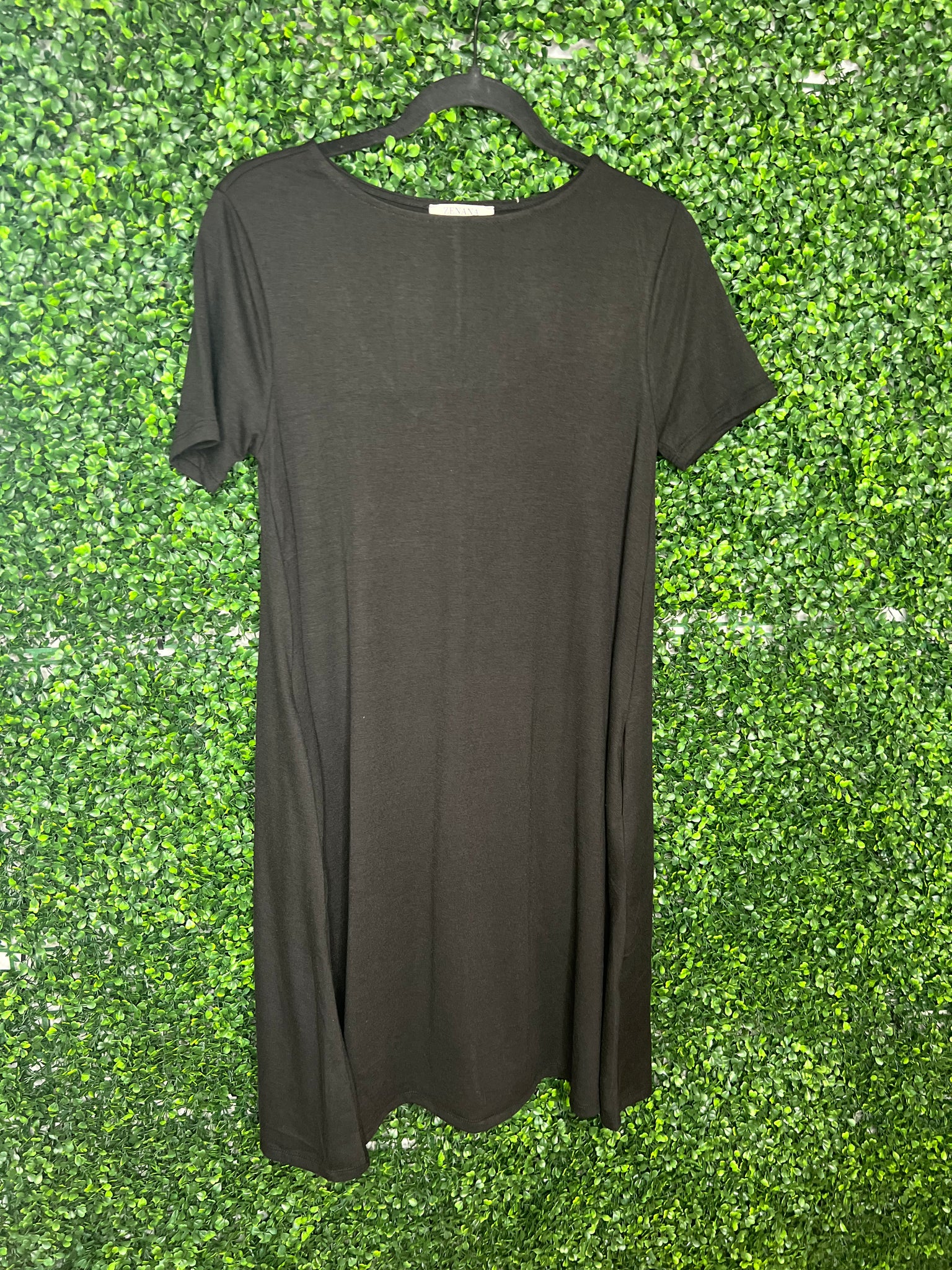 Short sleeve flared dress with pockets