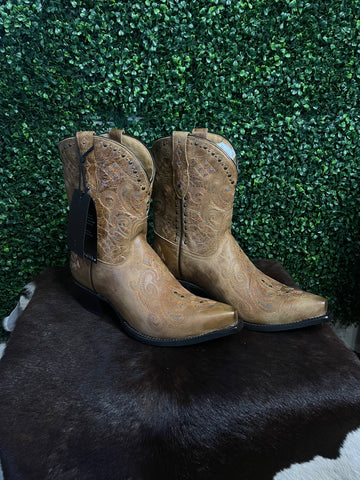 Black Star Aubrey Boots