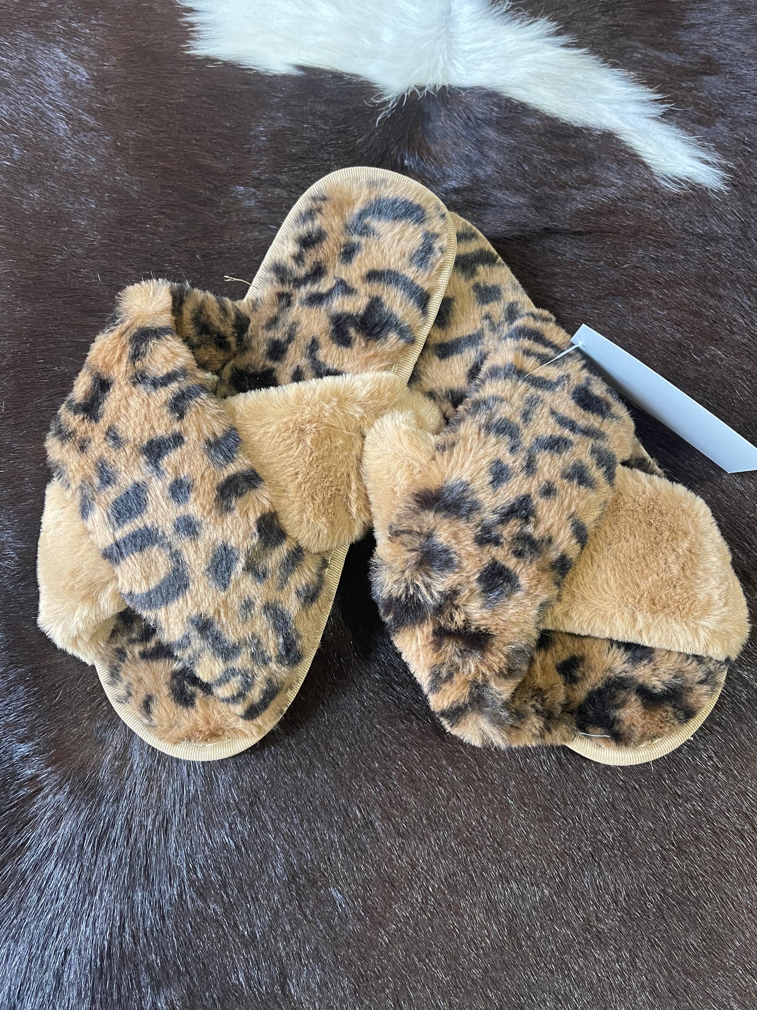 Brown Cheetah Criss Cross Slippers