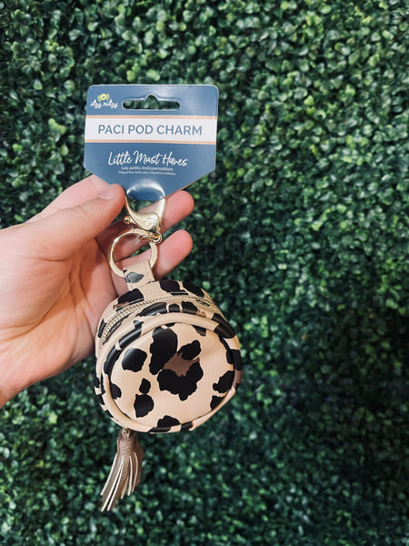 Itzy Ritzy Paci Pod Charm