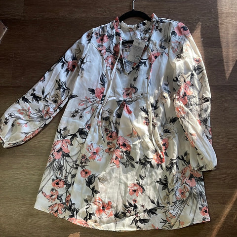 Floral Cuffed Sleeved Dress